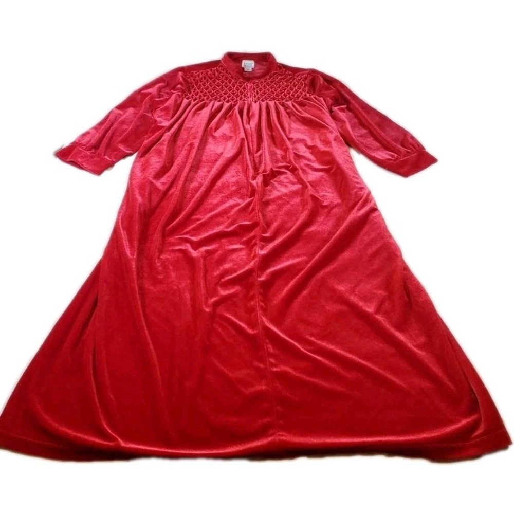 Only Necessities‎ Red Long Robe 1X Velvet Cozy Lounge Polyester VTG